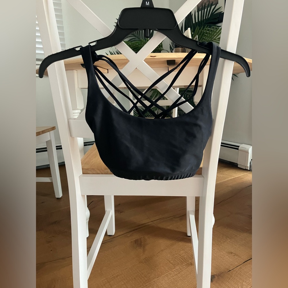 Onzie Chic Bra
